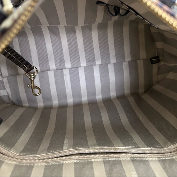 ❌SOLD❌Brahmin Duxbury Gold Bel Canto Satchel - Picture 7 of 14